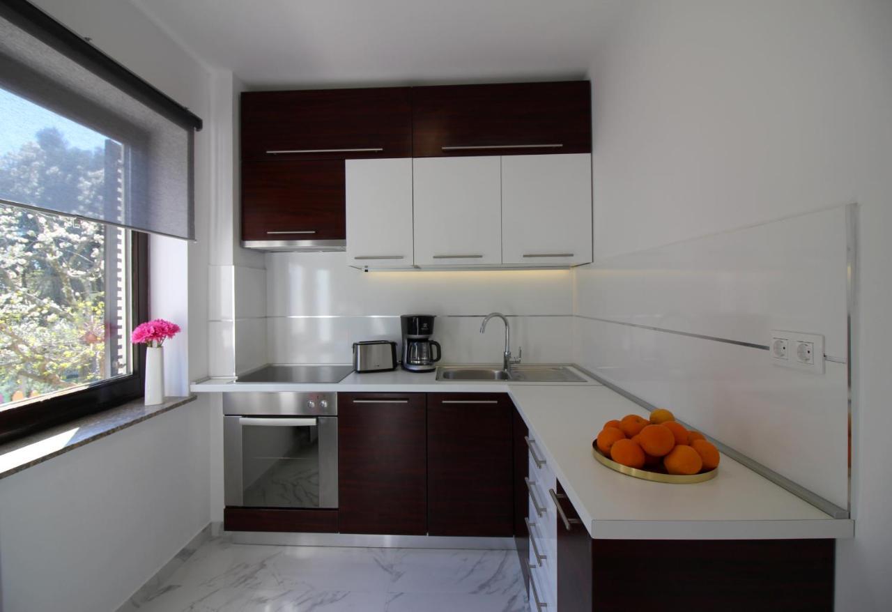 Modern Apartment Sabina With Nice Garden Poreč Exterior foto